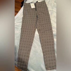 Zara High Rise Legging